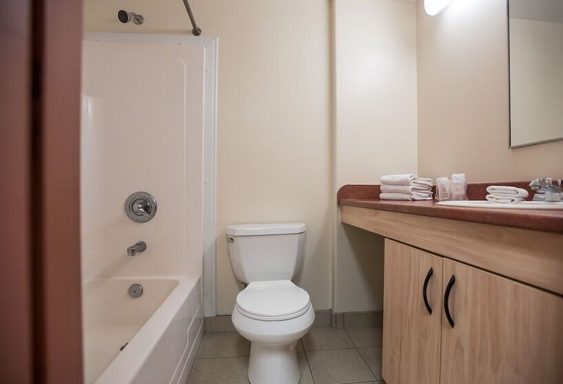 침실 4개 아파트, Mount Saint Vincent University Residence   Hostel