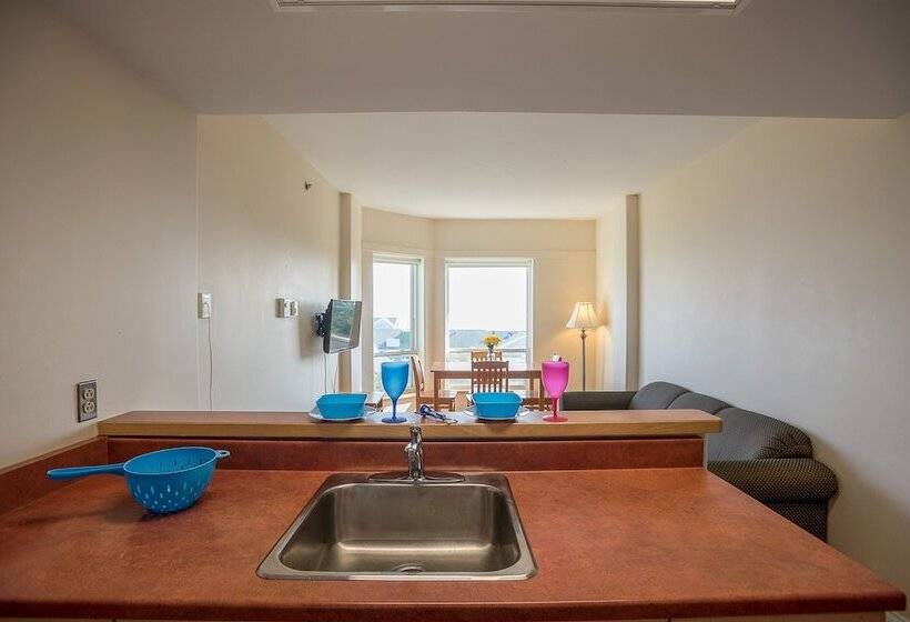 침실 4개 아파트, Mount Saint Vincent University Residence Hostel