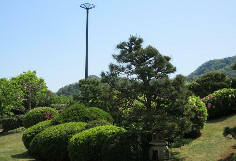 غرفة قياسية رباعية, Asagiriso