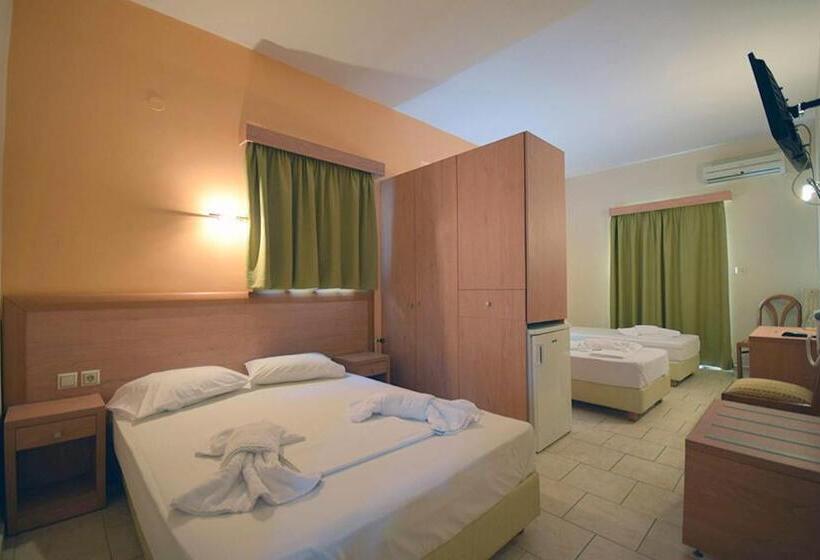 חדר סטנדרט לארבעה, Plaz