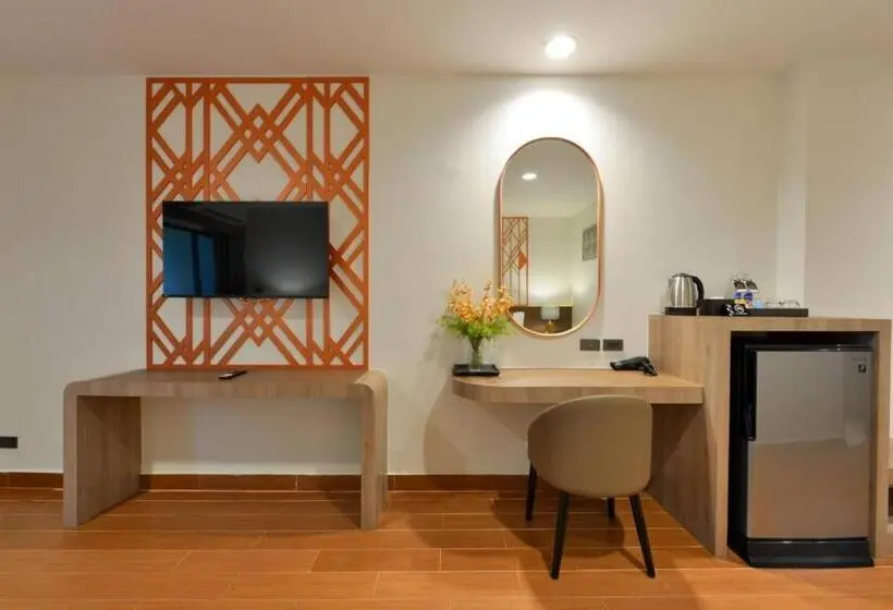 اتاق لوکس سه تخته, Kastel Pattaya Hotel By Loft Bangkok