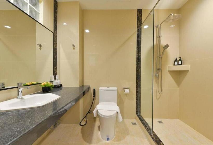 Номер Deluxe Кровать Кинг, Kastel Pattaya Hotel By Loft Bangkok