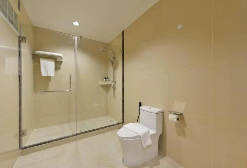 سوییت اجرایی, Kastel Pattaya Hotel By Loft Bangkok