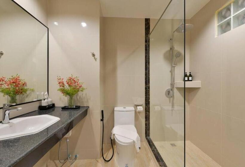 스위트 킹사이즈 침대, Kastel Pattaya Hotel By Loft Bangkok