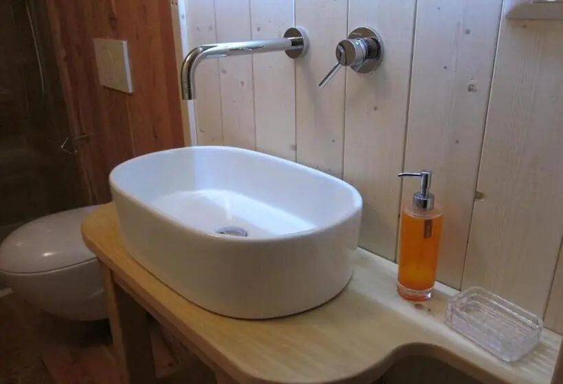 スタンダード４人部屋, B&b Al Larice