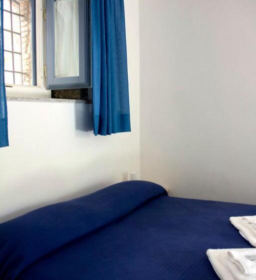 Номер Basic, B&b Amphisya