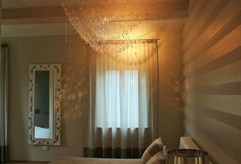 Люкс, Amico Country House