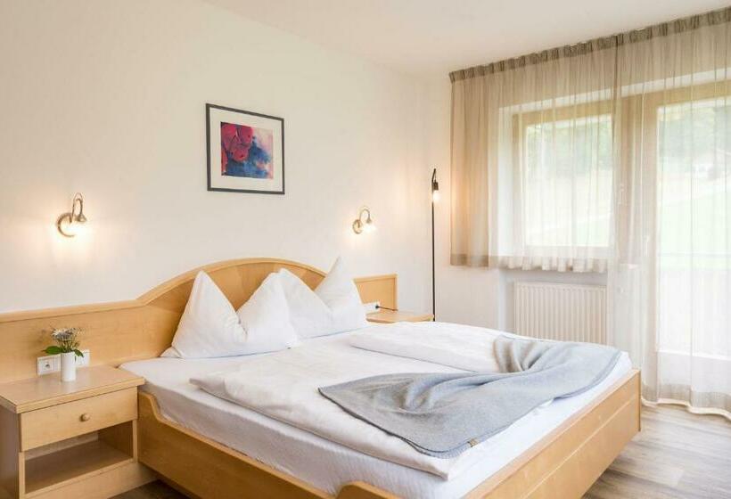 חדר סטנדרט עם מרפסת, Garni Schorneck