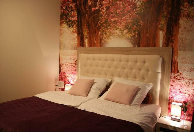 スタンダードルーム, Uma Rosa