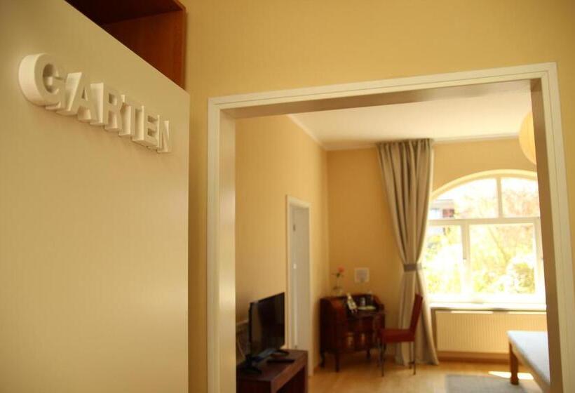 デラックスルーム, Uma Rosa