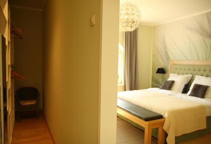 デラックスルーム, Uma Rosa