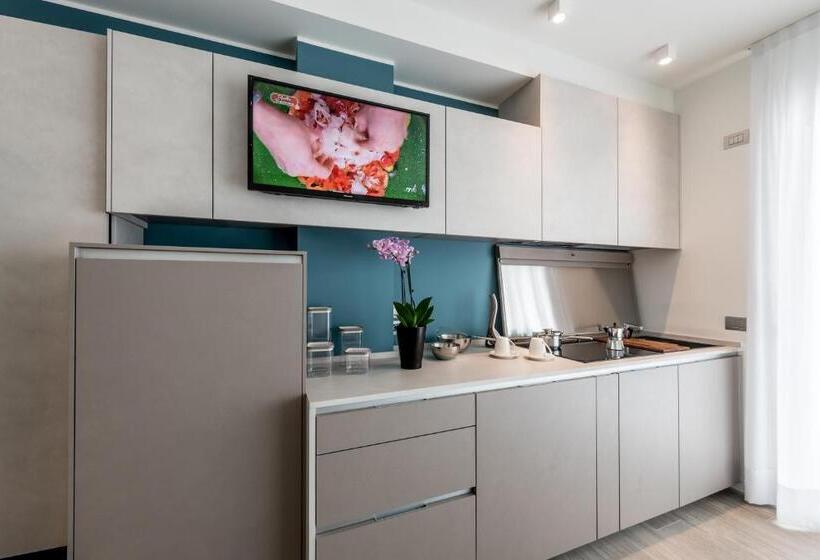 스탠다드 스튜디오 (테라스구비), Hesperia Hotel & Residence