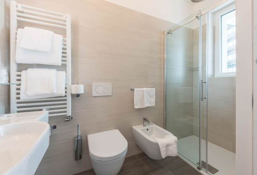 침실 2개 스위트, Hesperia Hotel & Residence