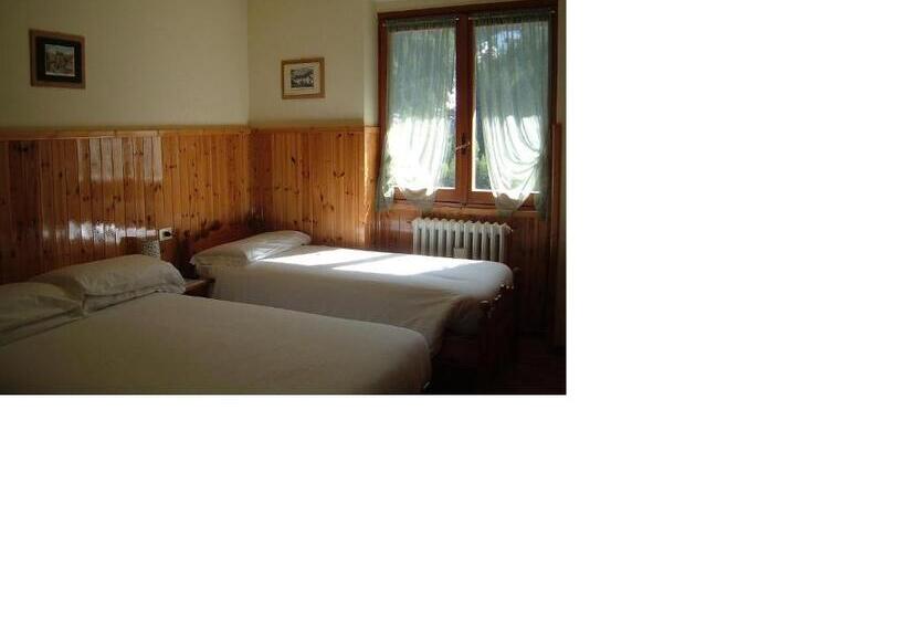 Номер Стандарт Трехместный, Albergo Pineta