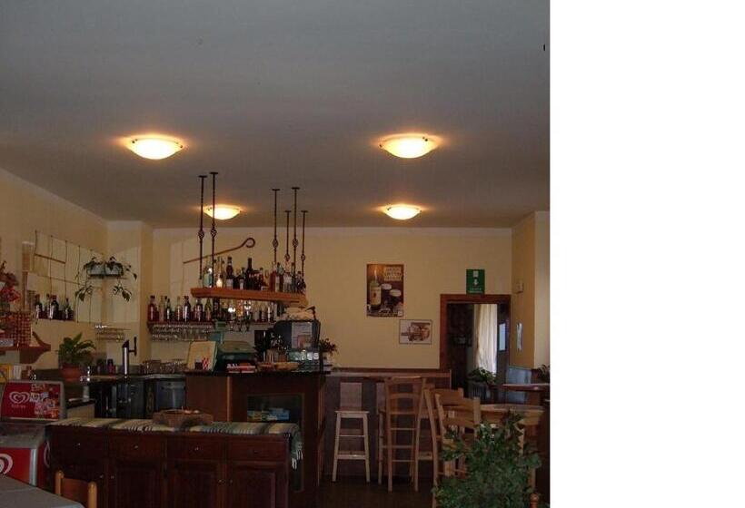 Номер Стандарт Трехместный, Albergo Pineta