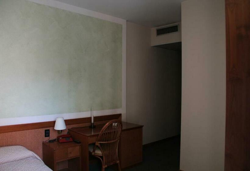 Номер Стандарт, Alla Grotta