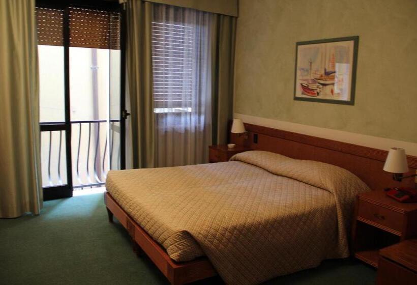 Номер Стандарт, Alla Grotta