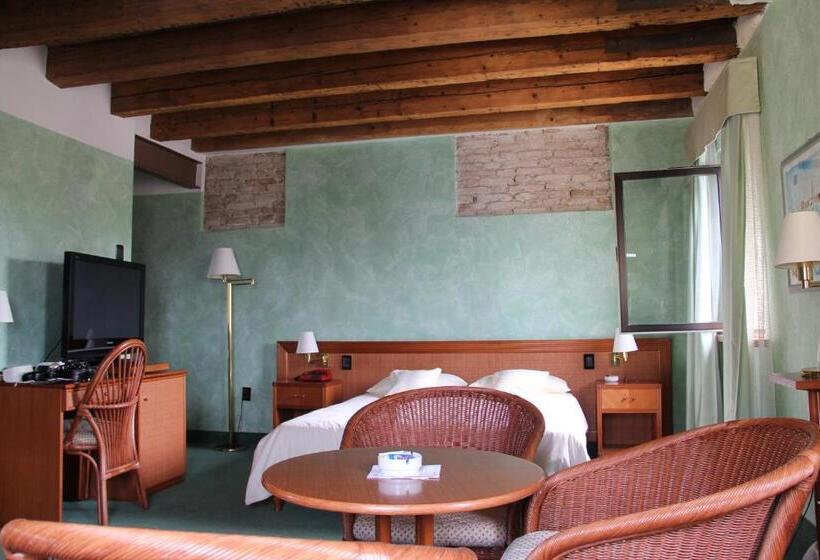 Полулюкс, Alla Grotta