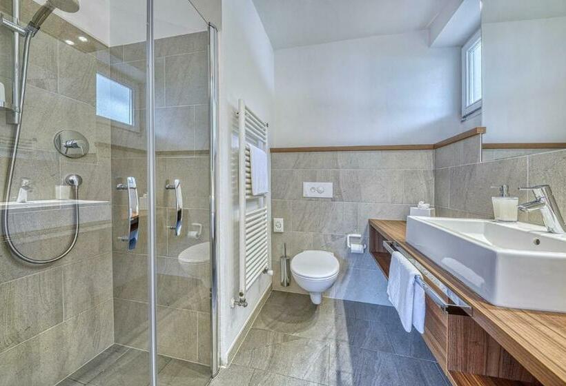 Quarto Estandar Individual com Sacada, Appartement Kroneliving