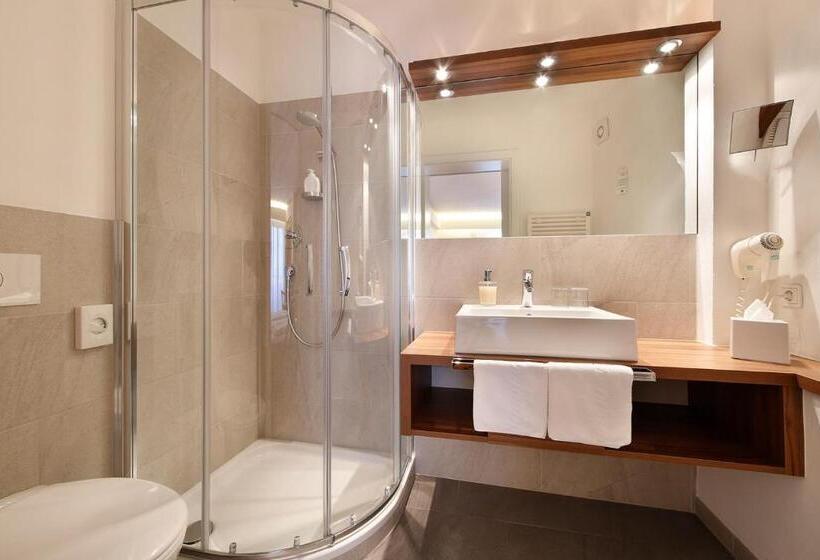 Quarto Estandar com Sacada, Appartement Kroneliving