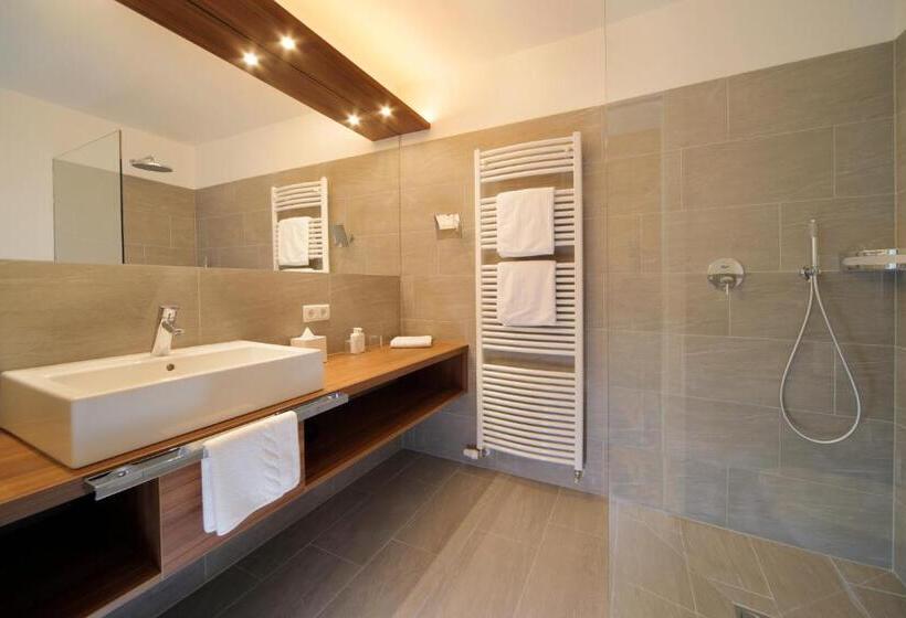 Quarto Estandar com Sacada, Appartement Kroneliving