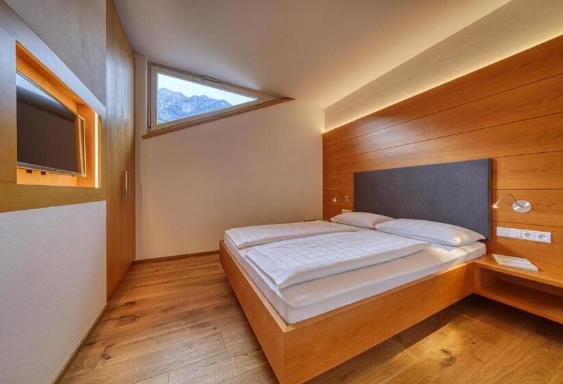 Suite com Varanda, Appartement Kroneliving