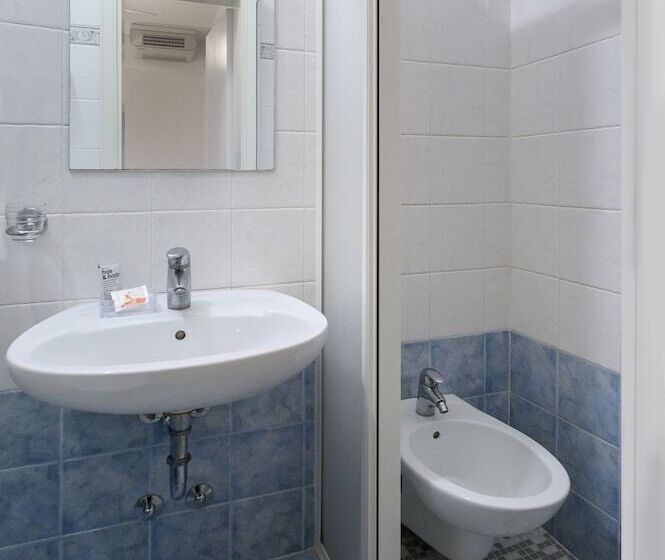 Quarto Economy Individual, Atlas