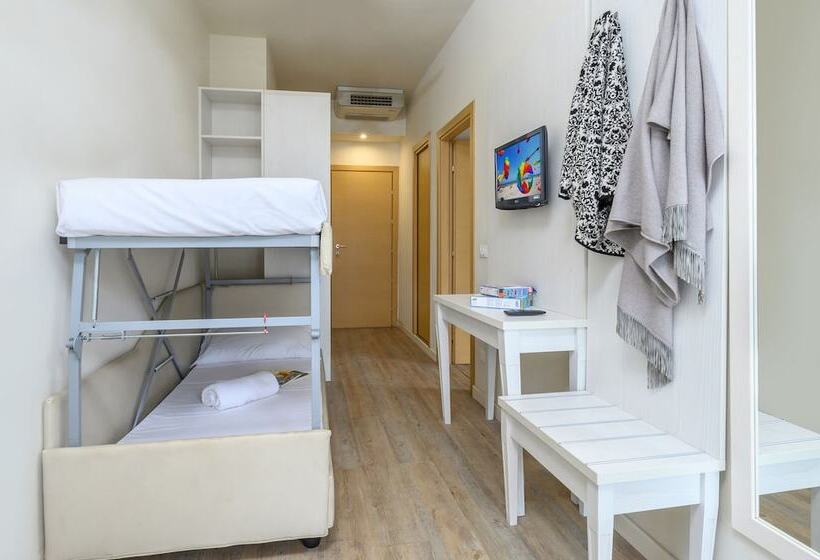 Quarto Familiar, Atlas