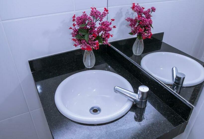 标准间, Bandeirantes