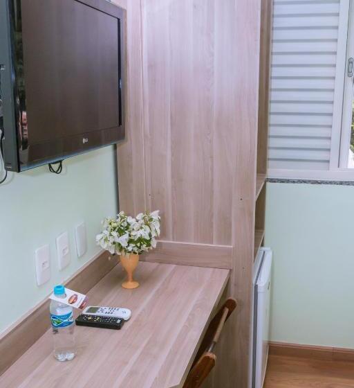 标准单人间, Bandeirantes