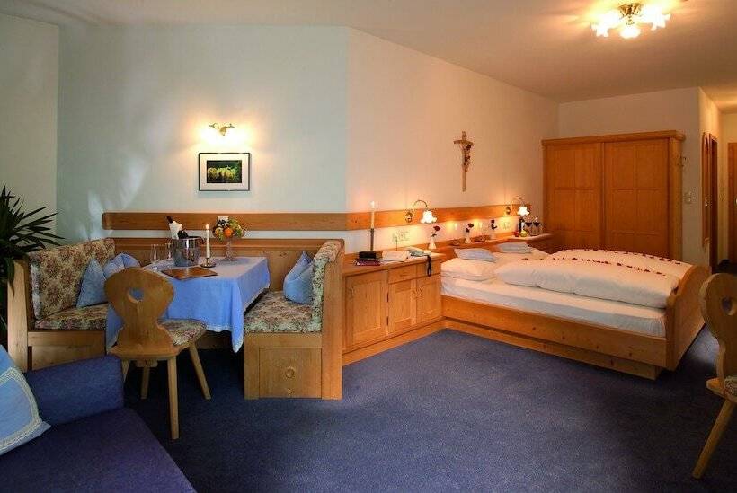 סוויטת ג'וניור, Berglandhotel Untertheimerhof