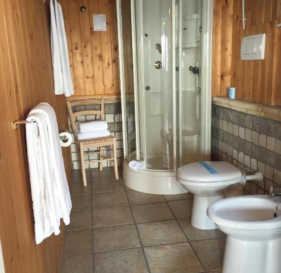 غرفة بريميوم مطلّة علي البحر, Corallo