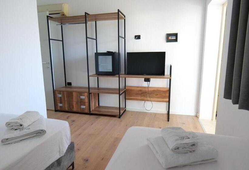 חדר משפחתי נוף לים, Edva Resort