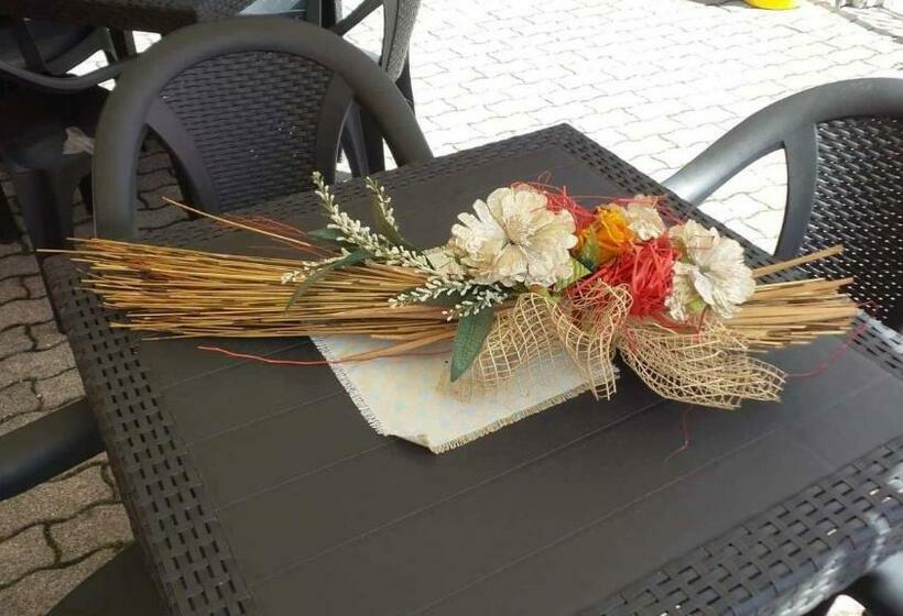 חדר סטנדרט, Galles