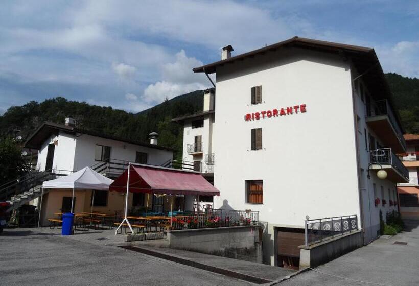 חדר סטנדרט, Galles