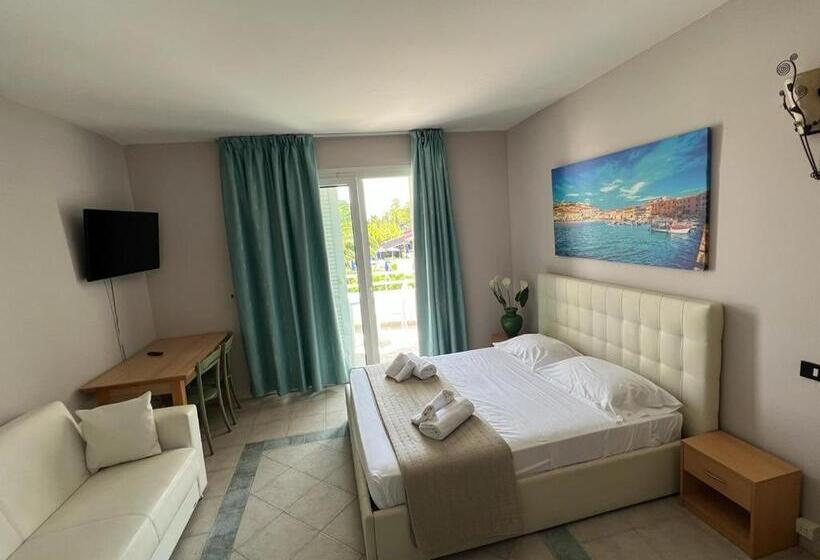 정원 전망 4인용 스탠다드 룸, La Buca Del Gatto