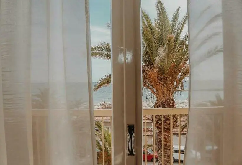 اتاق استاندارد, Lampada Di Aladino