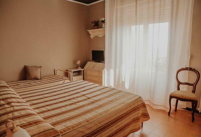 スタンダードルーム, Lampada Di Aladino