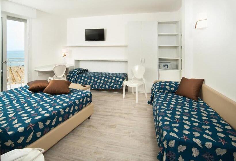 غرفة ديلوكس ثلاثية, Nizza Frontemare Superior 3 Stelle