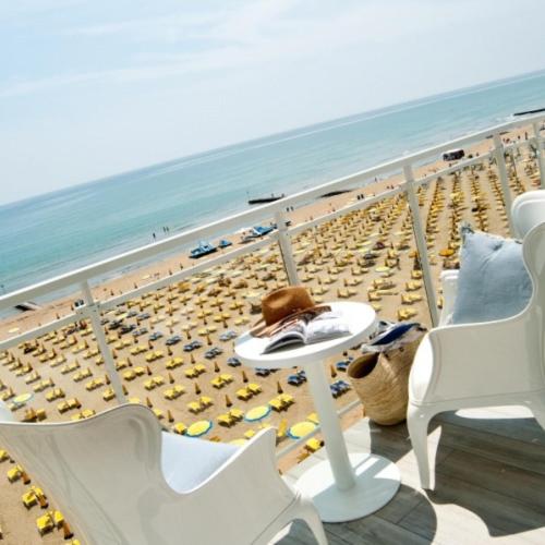 海景豪华三人间, Nizza Frontemare Superior 3 Stelle