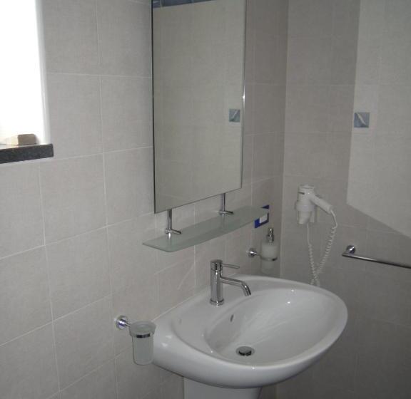 חדר סטנדרט לארבעה, Punta Barone