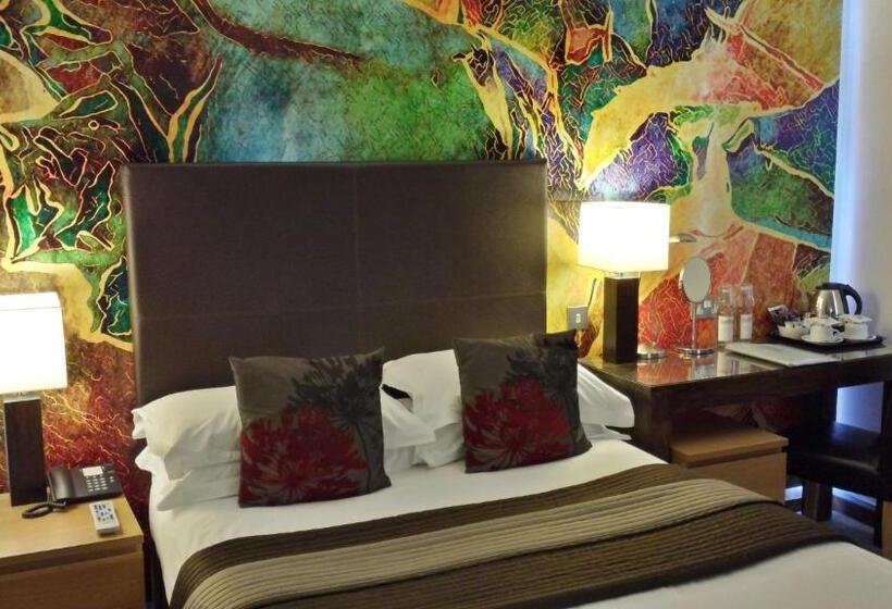 غرفة قياسية, Remont Oxford