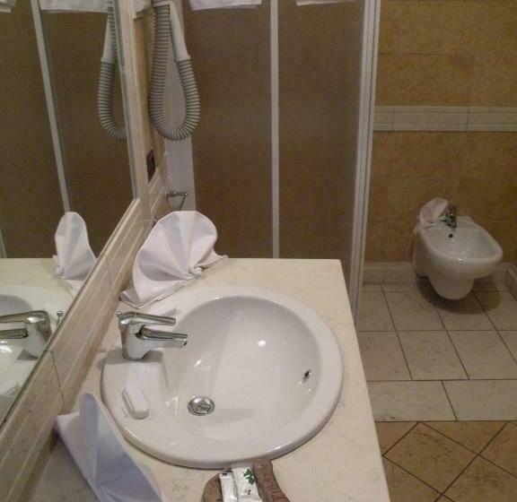 غرفة قياسية فردية, Ristorante Il Pirata