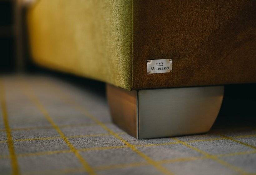 Номер Стандарт, Ski