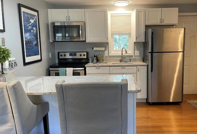 سوییت, Misty Harbor Resort