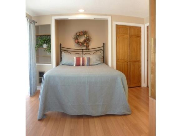 جناح, Misty Harbor Resort