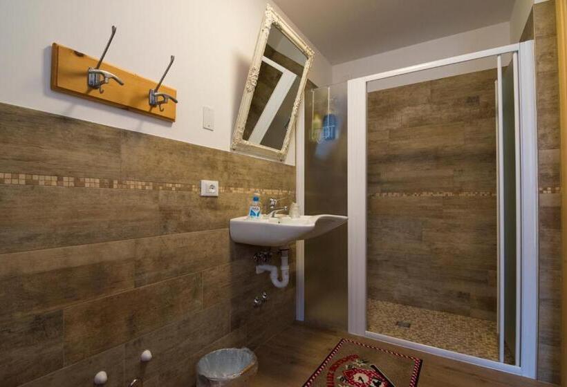 חדר סטנדרט, Olimpic Hostel