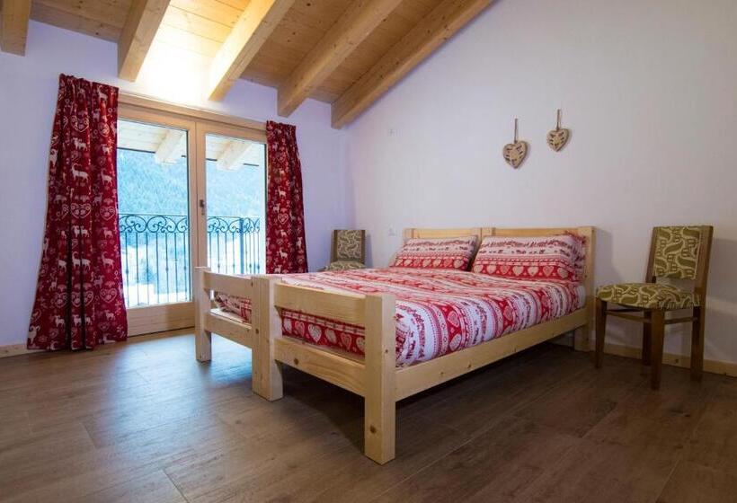 חדר סטנדרט לשלושה, Olimpic Hostel