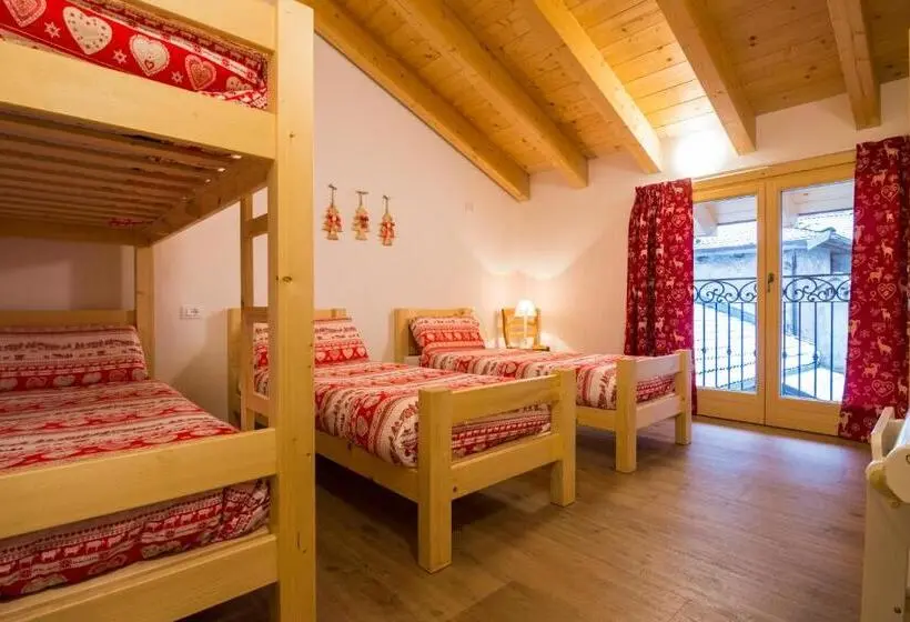 スタンダード４人部屋, Olimpic Hostel