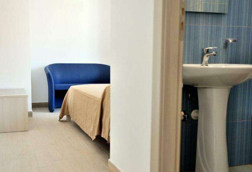 スタンダード４人部屋, B&b Baglio Santa Croce